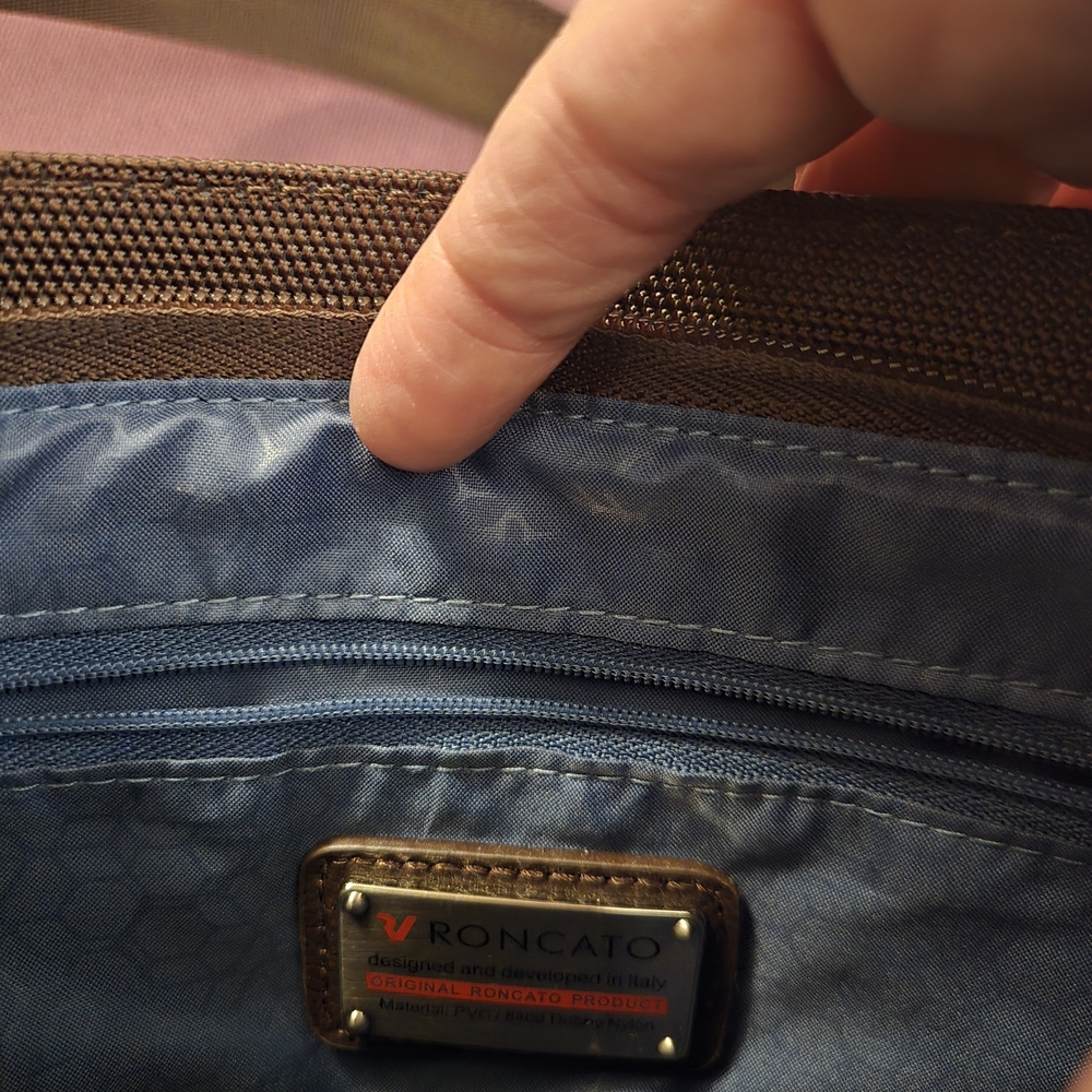 Roncato Correspondent Bag - Picture 10 of 16